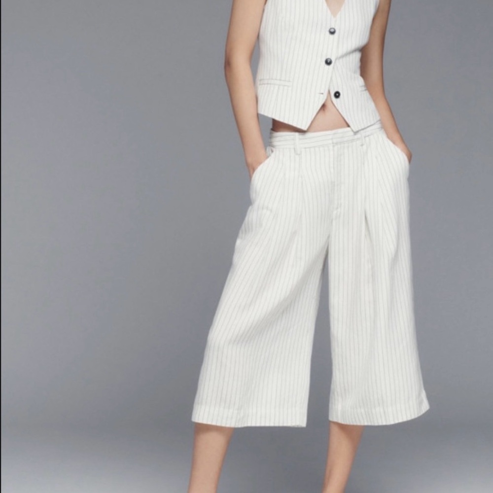 Anthropologie Maeve White Pinstriped Capris